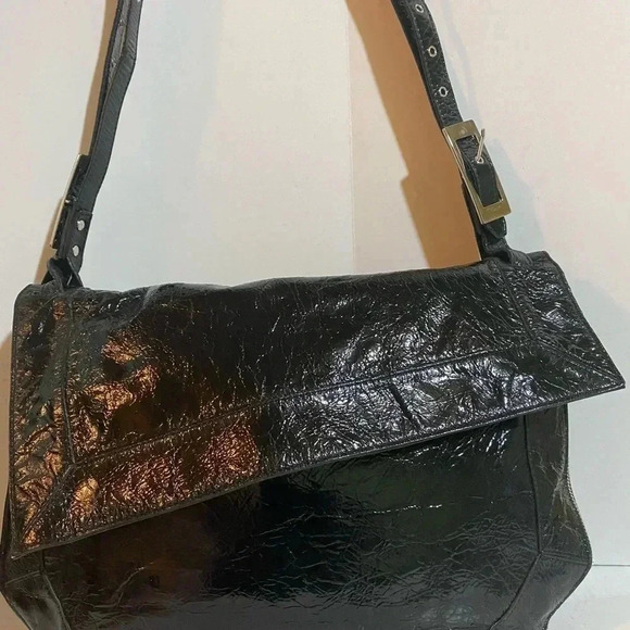 Kooba black leather patent leather shoulder handbag - Picture 4 of 16